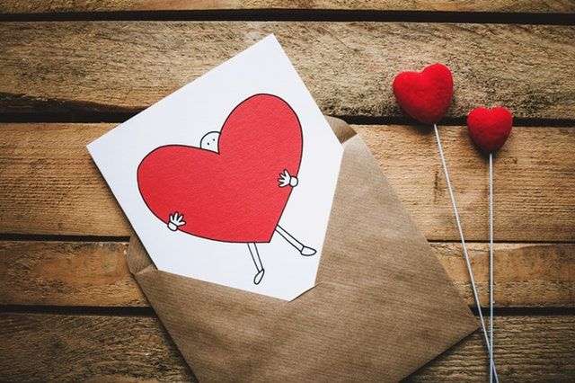 - difference between love and attraction. Love vs Attraction